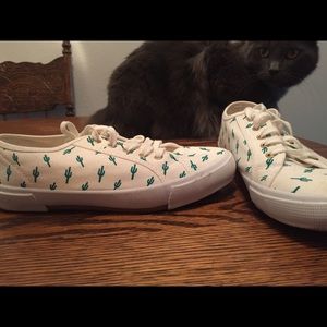 Cactus shoes